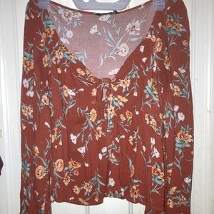 American Eagle L blouse